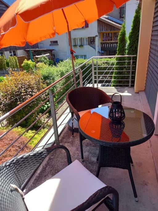 New.. Matten Central Family Suite, Sleeps 4 Matten bei Interlaken Luaran gambar