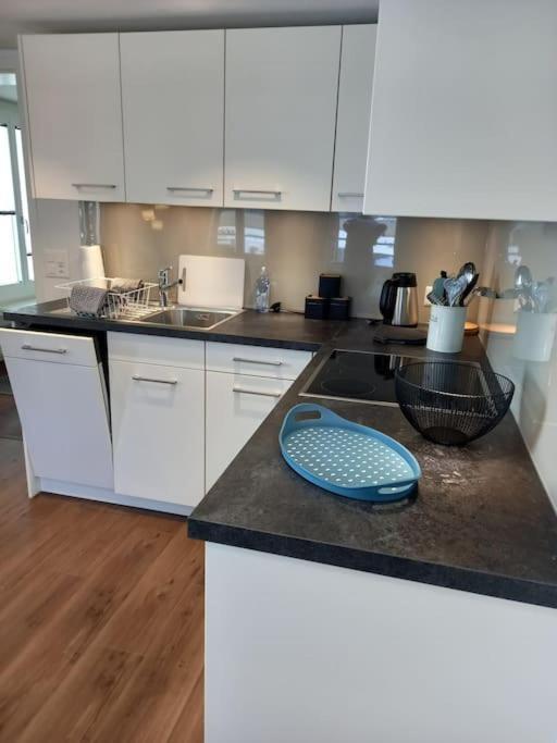 New.. Matten Central Family Suite, Sleeps 4 Matten bei Interlaken Luaran gambar